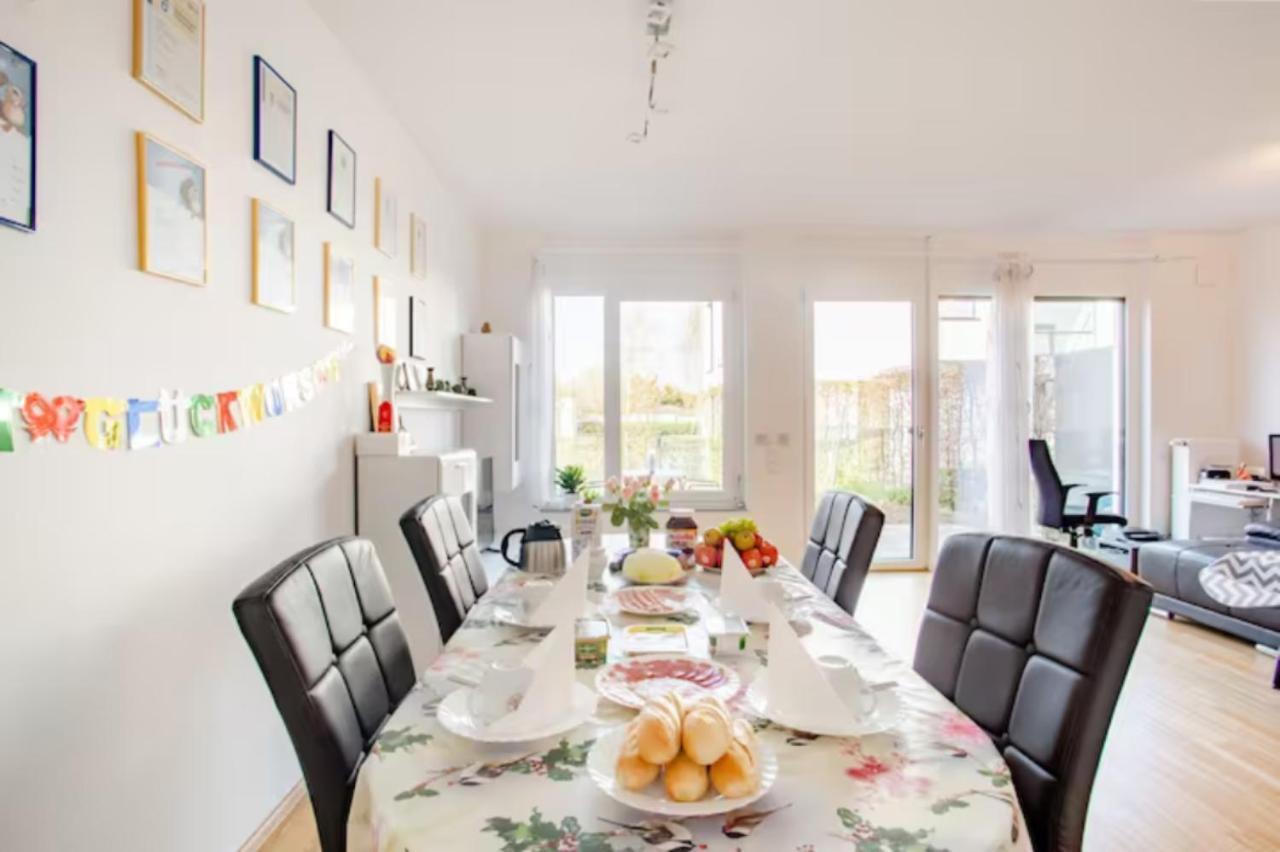 Privatzimmer Mit Balkon-Richtung Messe Хановер Екстериор снимка
